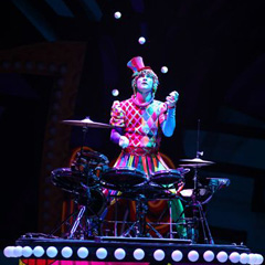 Cirque Dreams: Pop Goes The Rock at the Heinz Hall